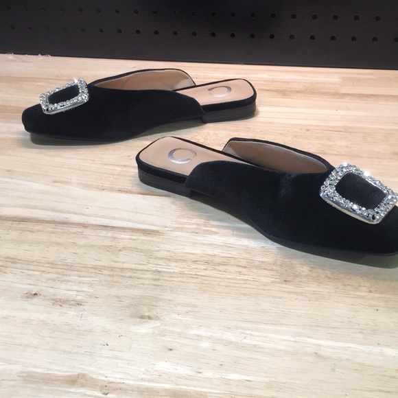 Journee Collection Shoes - New WB Woman’s Journee Collection Black Slip-On with Rhinestone Buckle